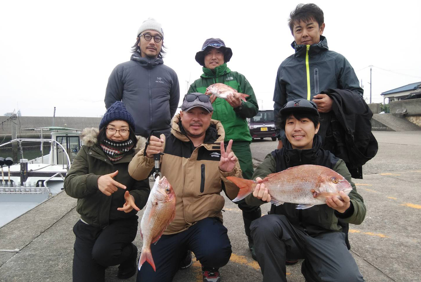 タイ  ツバス   太刀魚がまずまず釣れました。