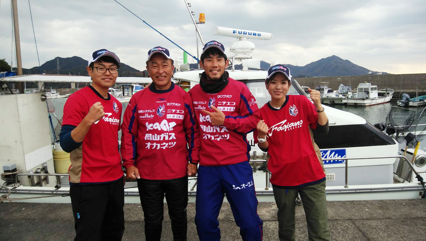 RSKフィッシュパレードとファジアーノの選手と釣り対決